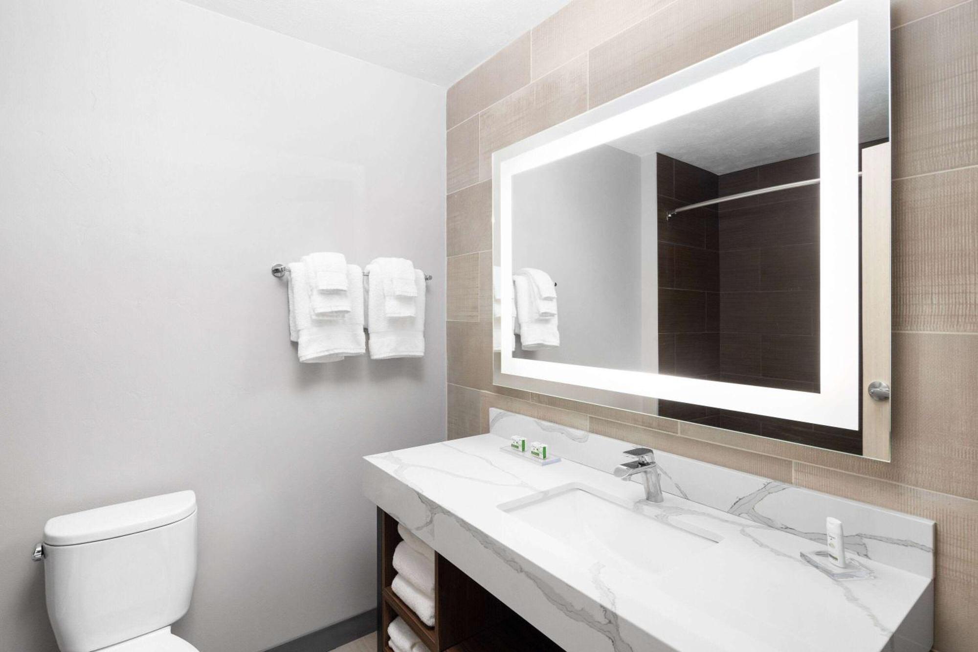 Hawthorn Extended Stay By Wyndham Kingman Exterior photo